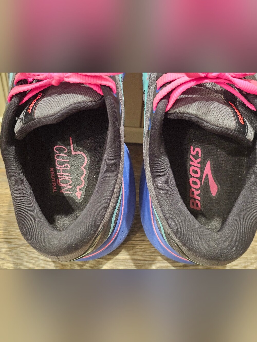 Brooks Ghost 15 Women’s Black Running Shoes with Pink Laces and Purple Accents - Picture 2 of 11